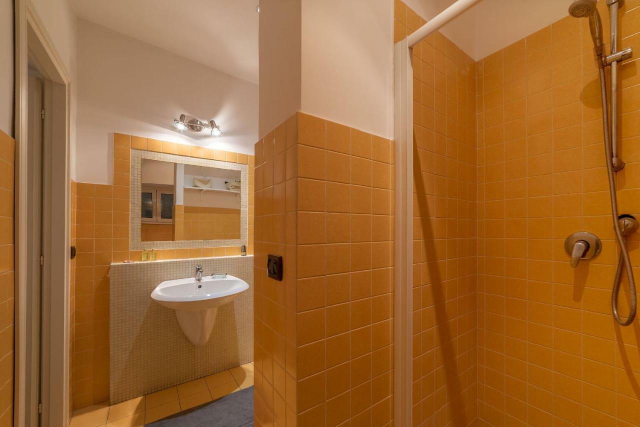 Colosseo & San Clemente Cozy Flat Roma Dış mekan fotoğraf